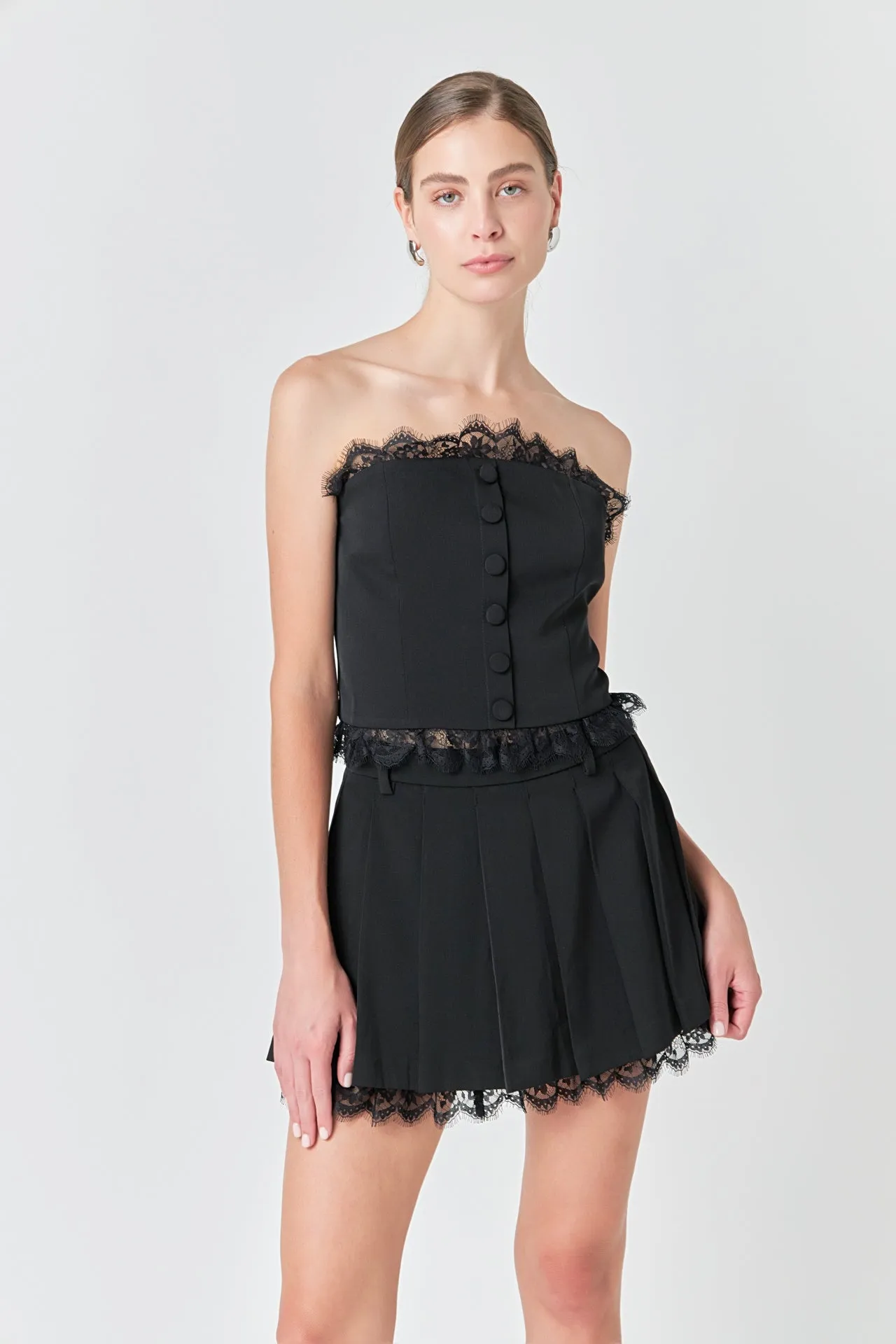 Peekaboo Lace Pleated Skort