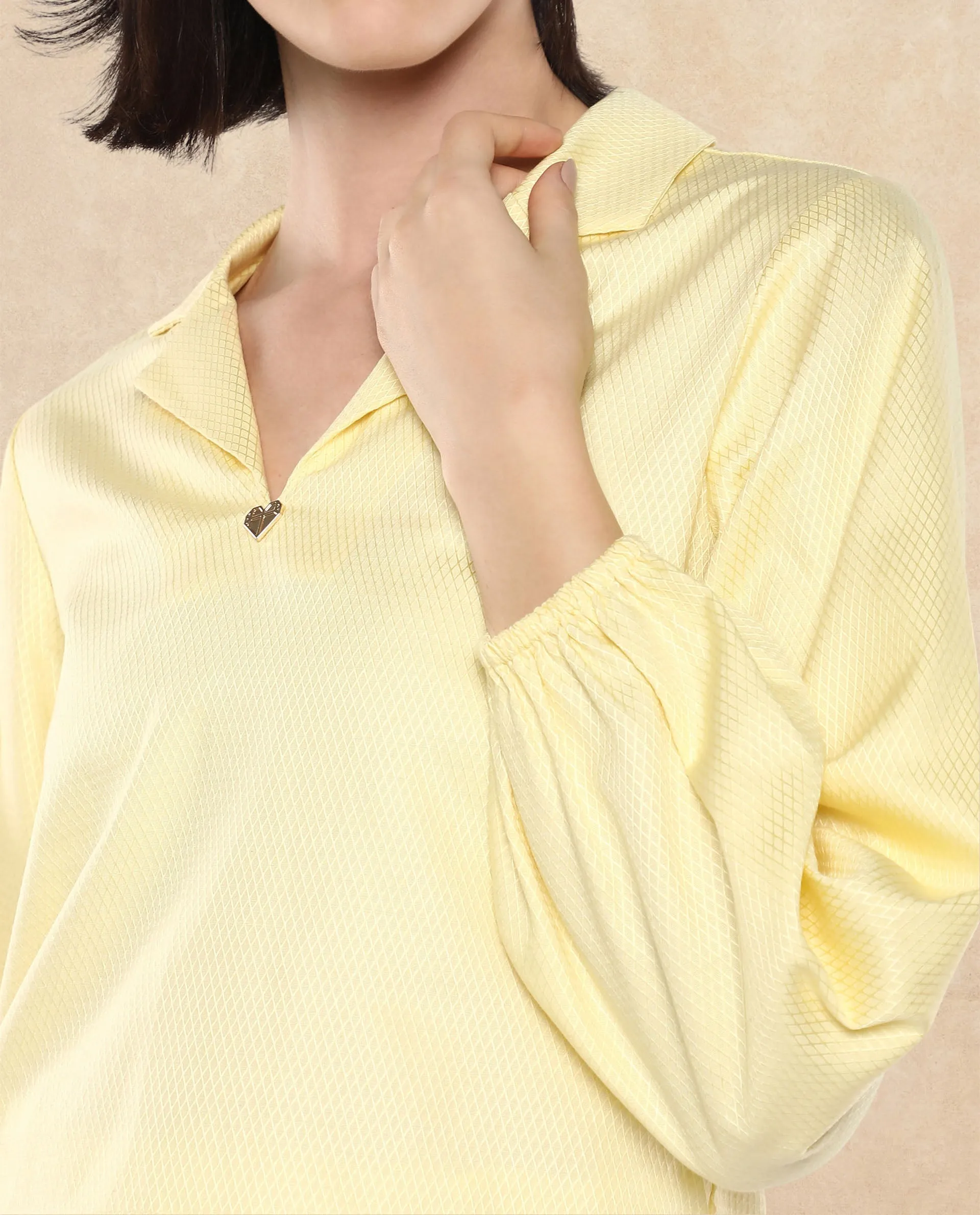 Rareism Women Istanbul Light Yellow Bishop Sleeve Lapel Collar Cropped Plain Top