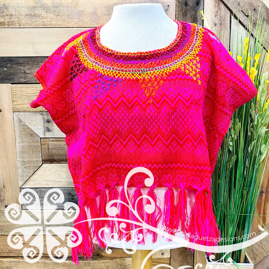 Small Women Embroider Top de Chal